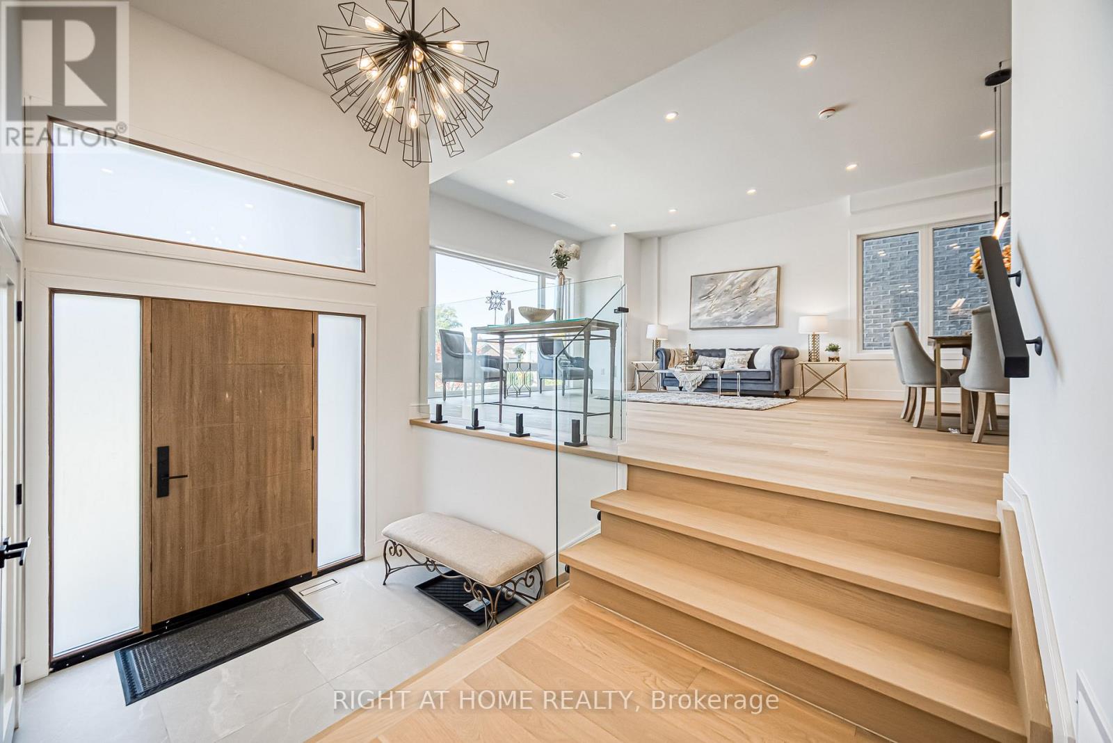 67 Bexhill Avenue, Toronto, Ontario  M1L 3B7 - Photo 3 - E12583422