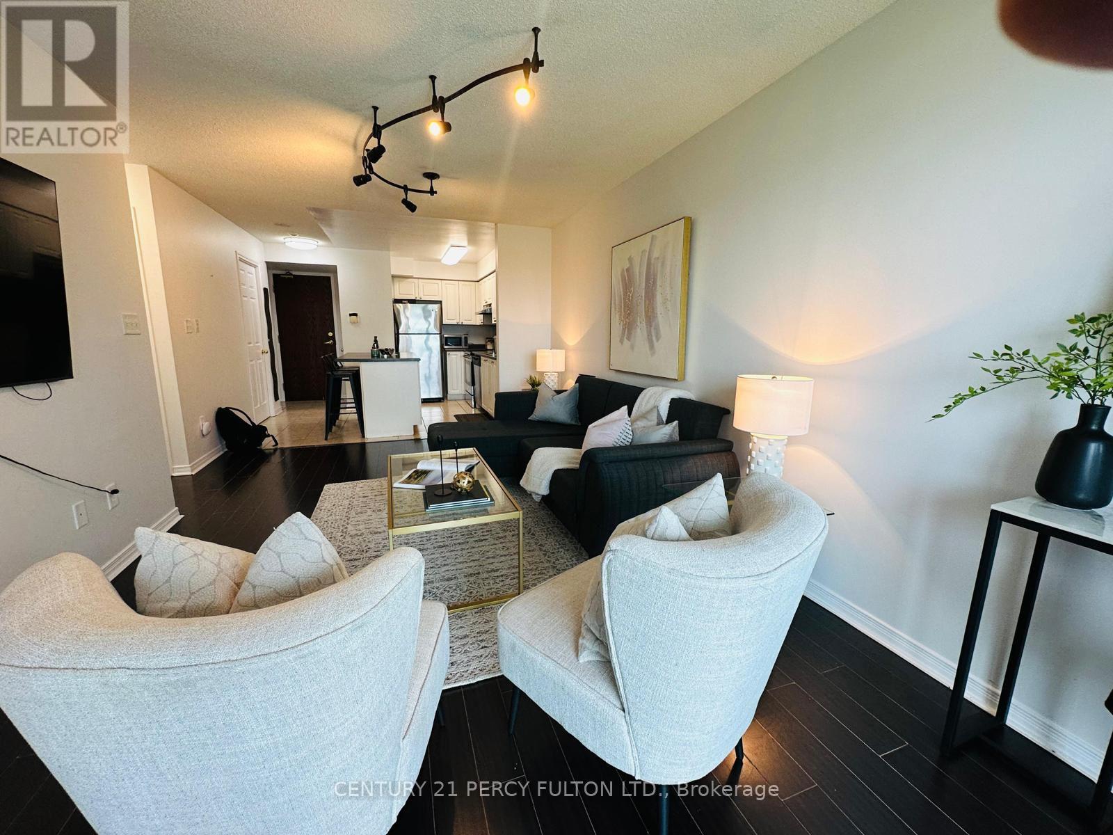 Lph12 - 39 Oneida Crescent, Richmond Hill, Ontario  L4B 4T9 - Photo 3 - N12583364