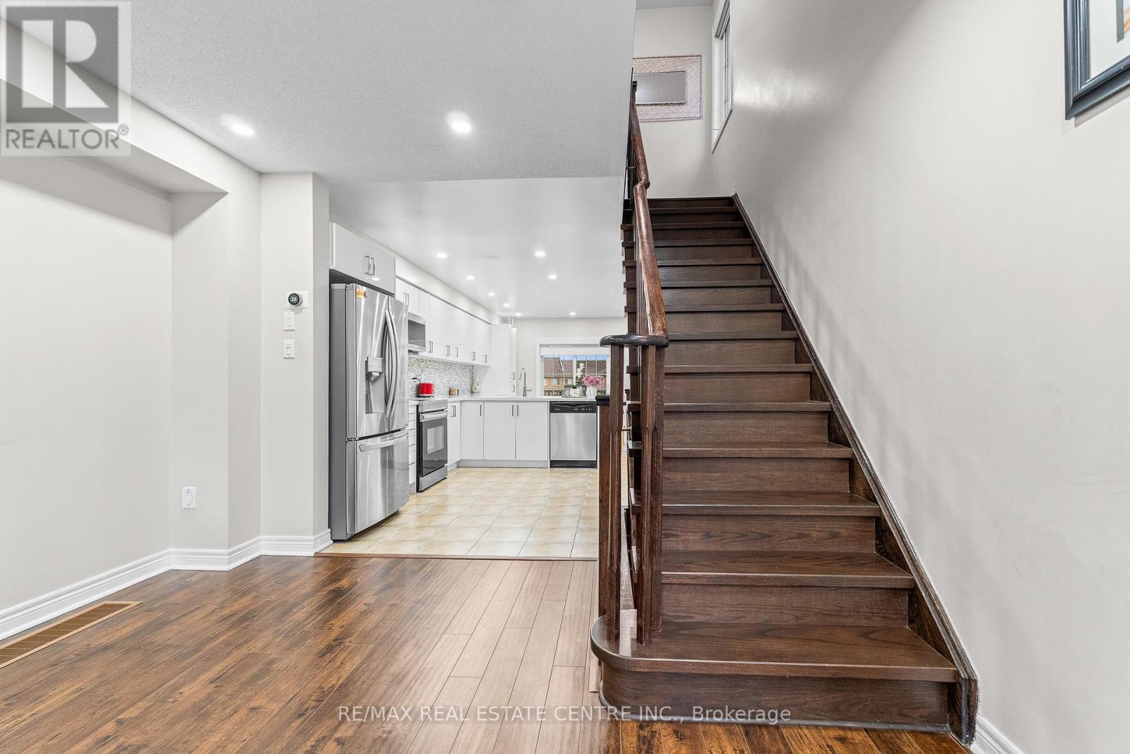 10 Shiraz Drive, Brampton, Ontario  L6R 0W7 - Photo 23 - W12583418