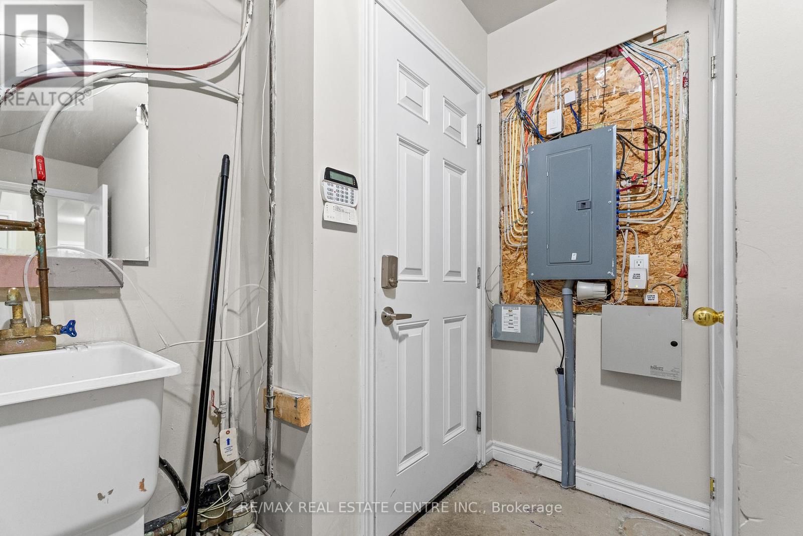 10 Shiraz Drive, Brampton, Ontario  L6R 0W7 - Photo 35 - W12583418