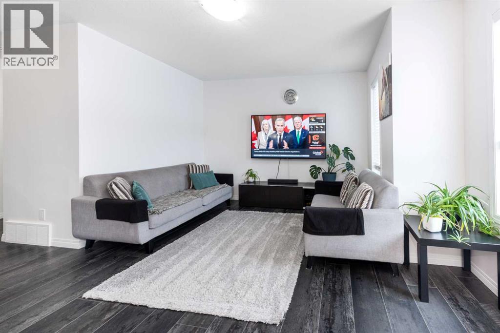 32 Yorkville Avenue Sw, Calgary, Alberta  T2X 4J5 - Photo 4 - A2272671