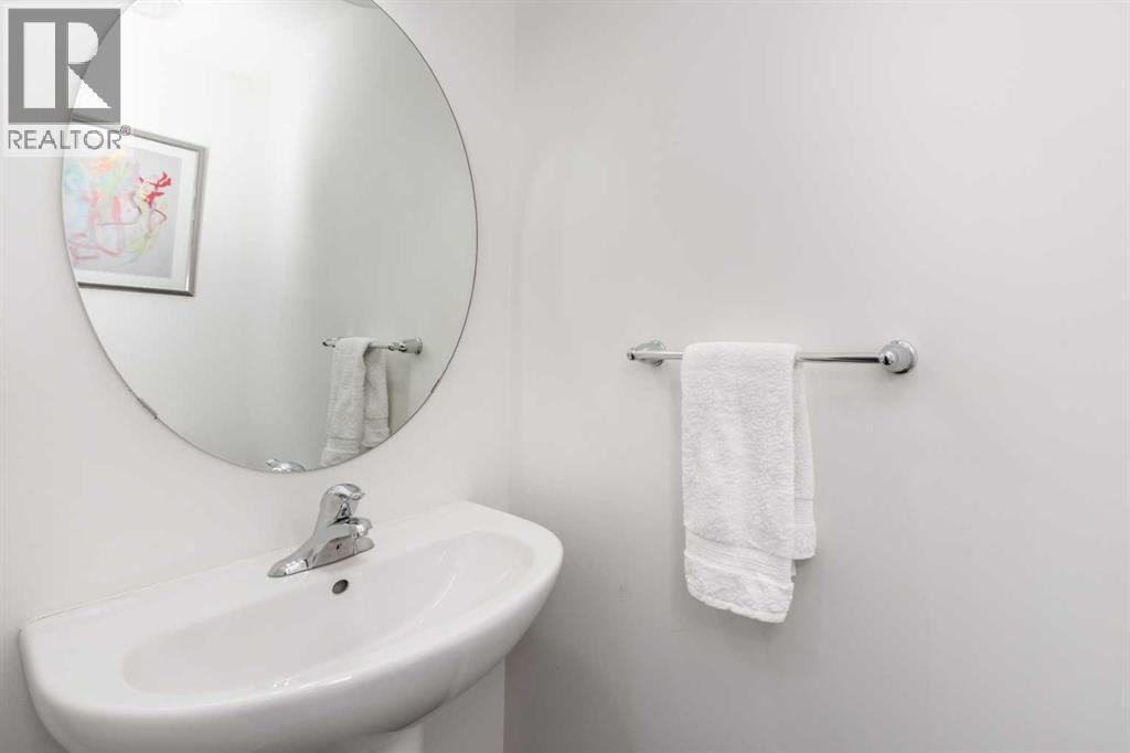 32 Yorkville Avenue Sw, Calgary, Alberta  T2X 4J5 - Photo 12 - A2272671