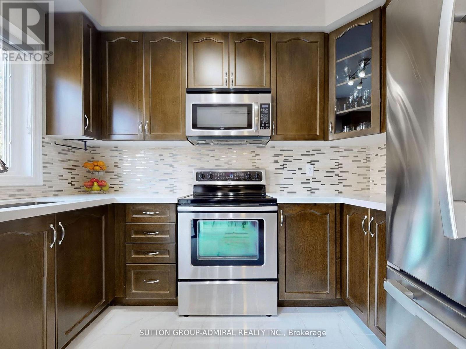 25 D'eva Drive, Vaughan, Ontario  L4J 0E7 - Photo 11 - N12319125