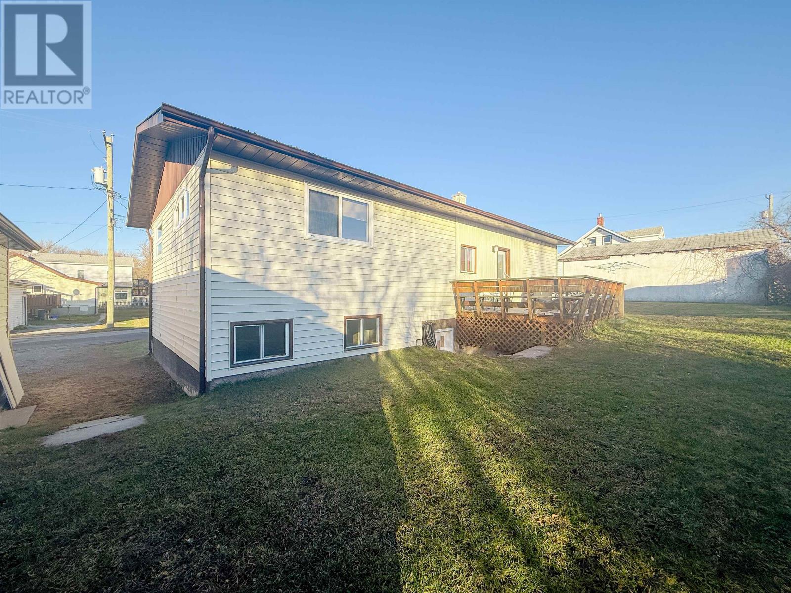 63 Peter Street West, Kenora, Ontario P9N 3R4 - Photo 9 - TB253554