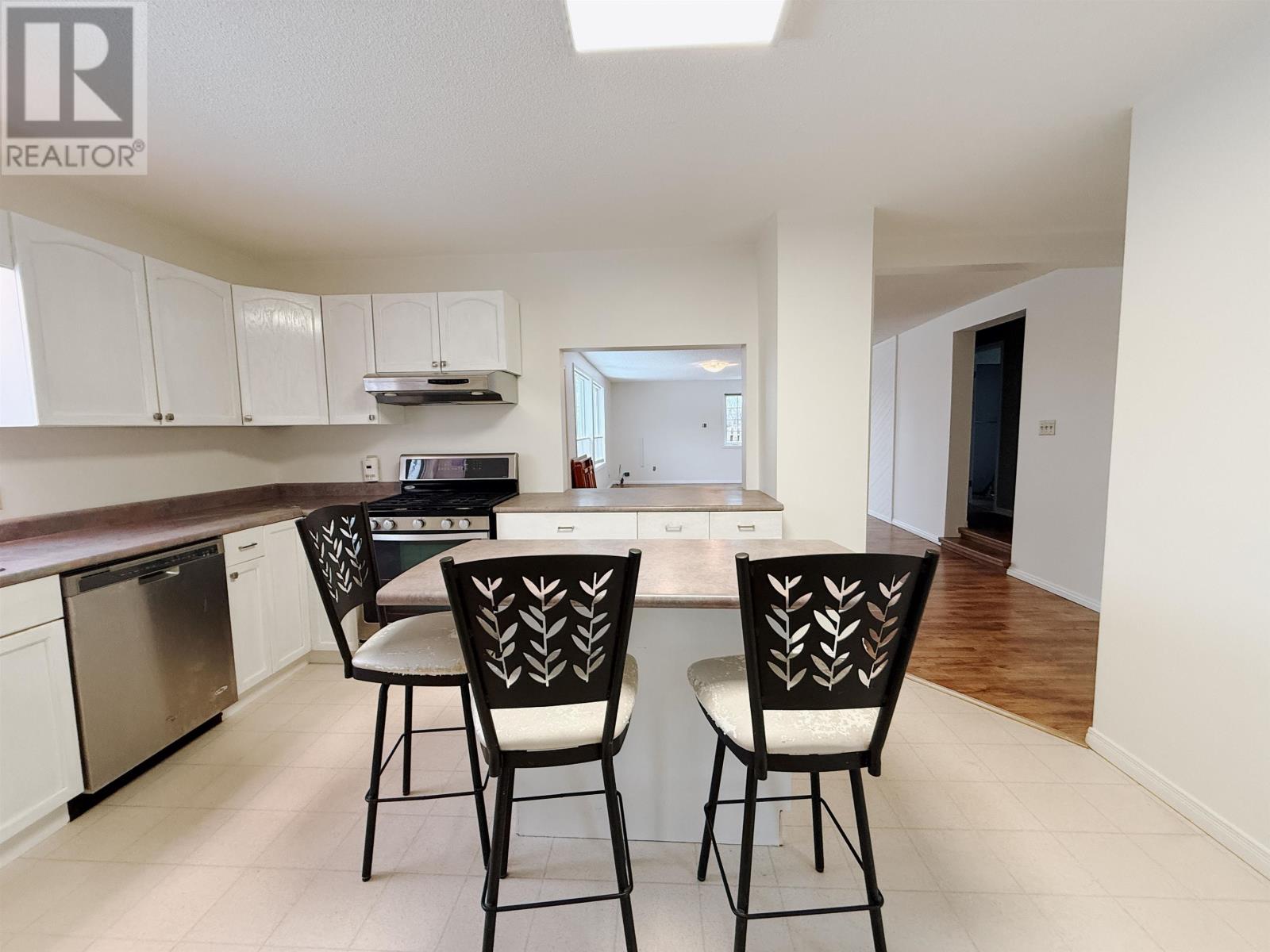 602 Fourteenth Avenue North, Kenora, Ontario  P9N 3L8 - Photo 11 - TB253562