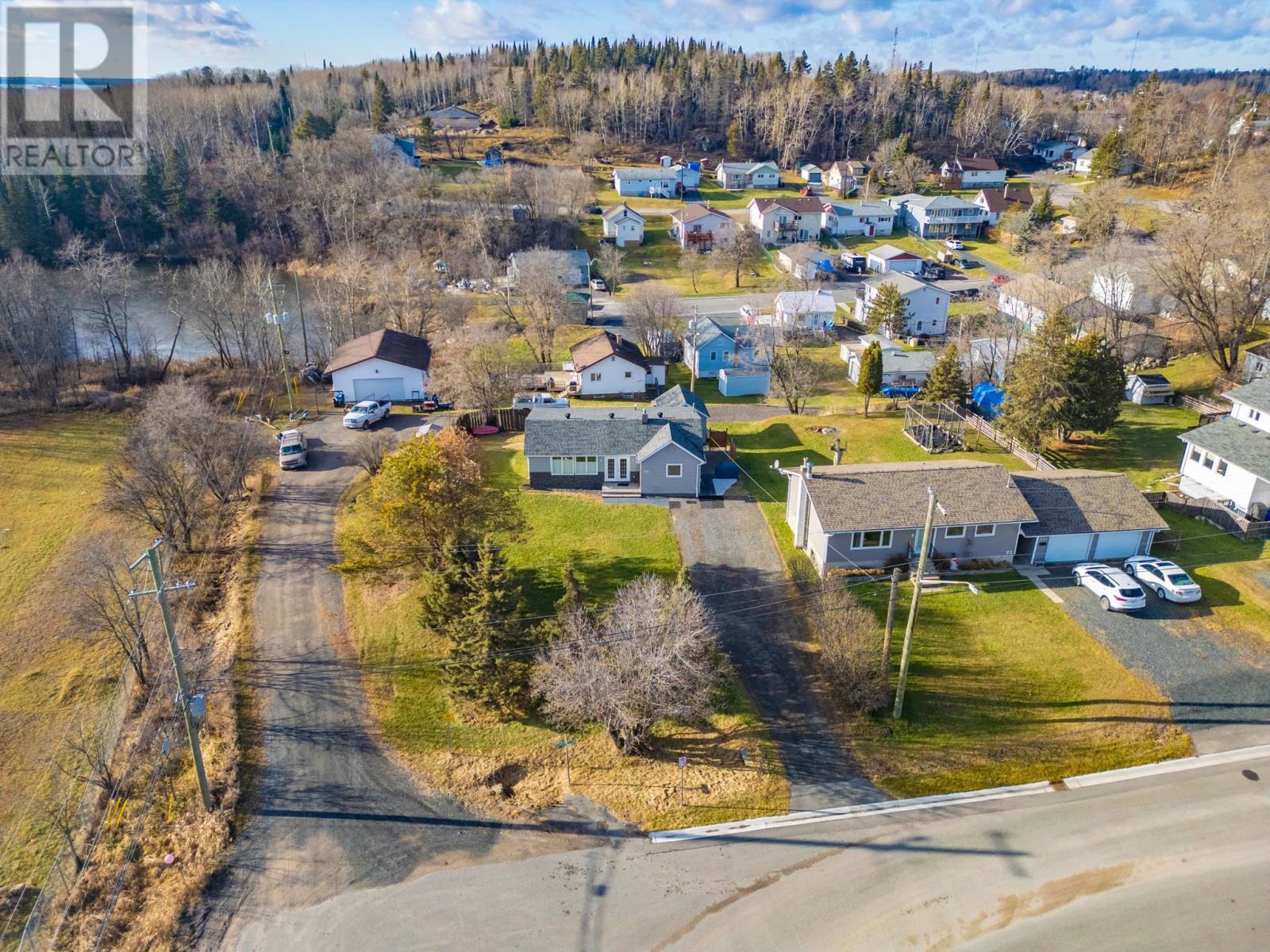 602 Fourteenth Avenue North, Kenora, Ontario  P9N 3L8 - Photo 2 - TB253562