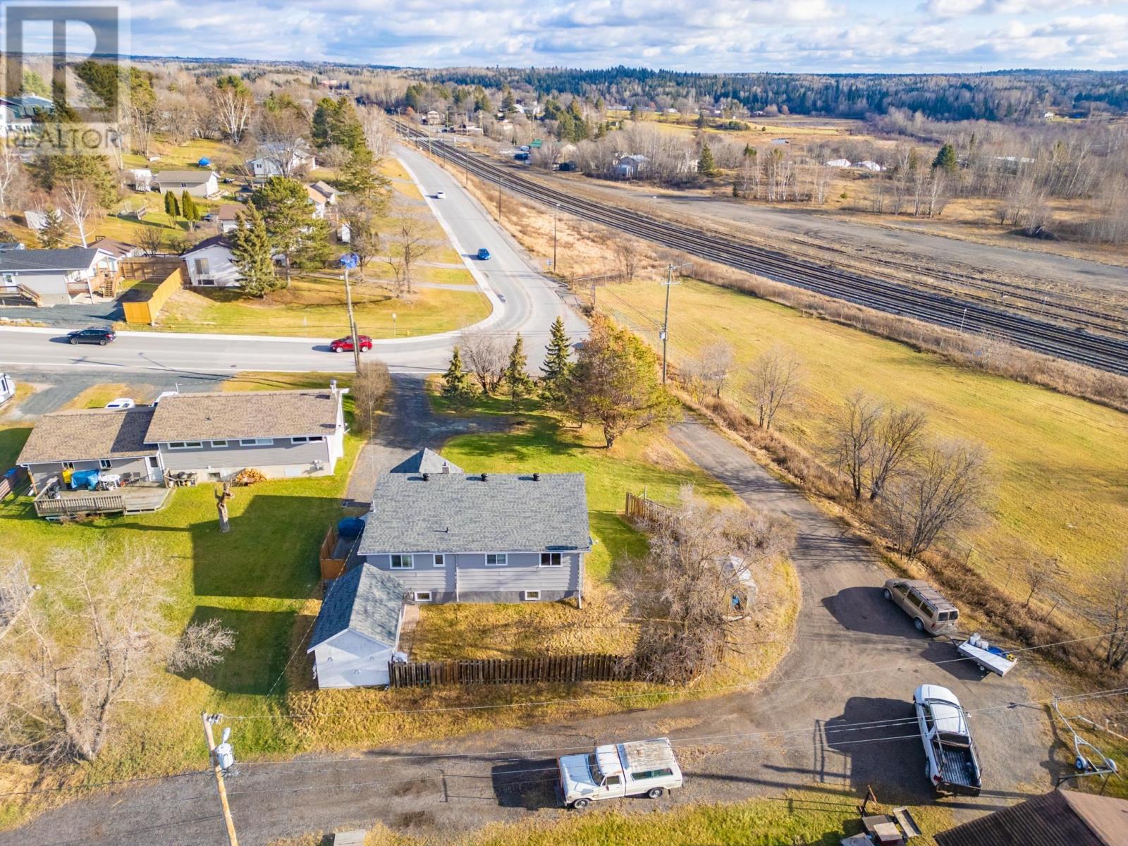 602 Fourteenth Avenue North, Kenora, Ontario  P9N 3L8 - Photo 3 - TB253562