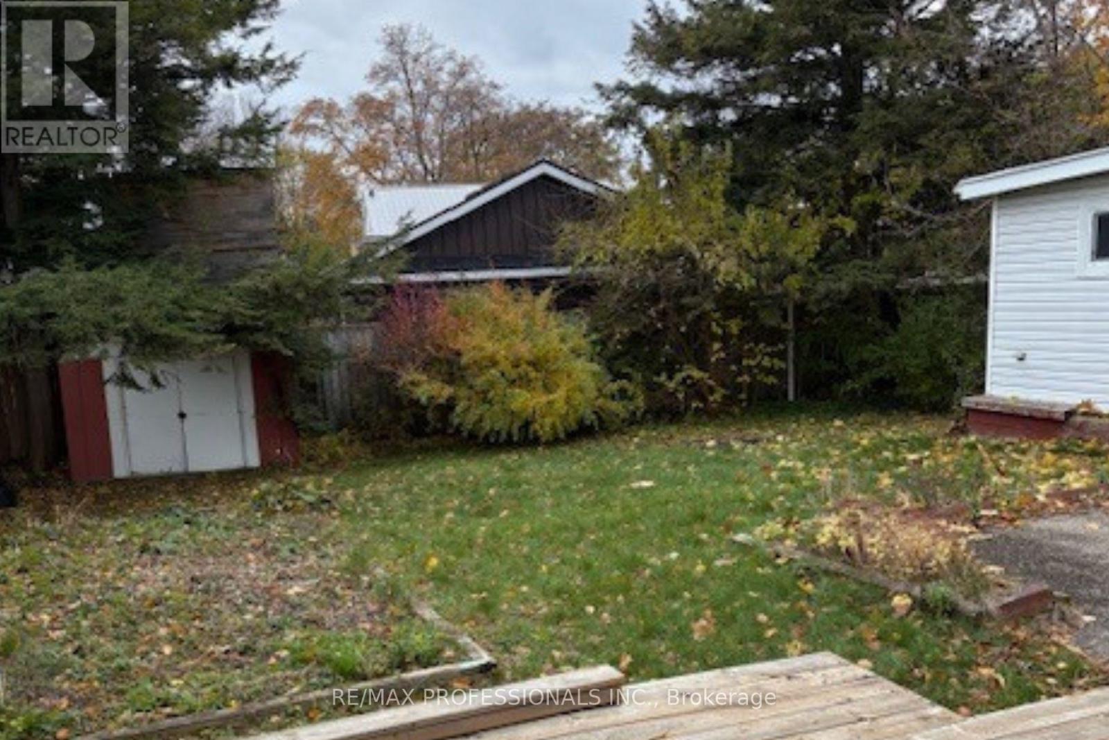 Lower - 139 Byron Avenue, Kitchener, Ontario  N2C 1Z7 - Photo 4 - X12583344