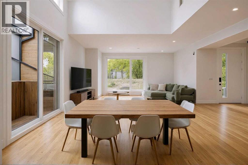 1725 23 Avenue Nw, Calgary, Alberta  T2M 1V5 - Photo 2 - A2228872