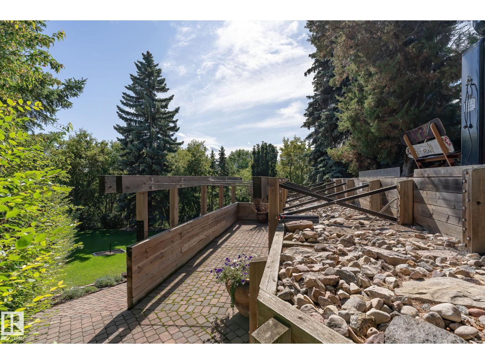 8 Valleyview Pt Nw, Edmonton, Alberta  T5R 5T4 - Photo 20 - E4466379