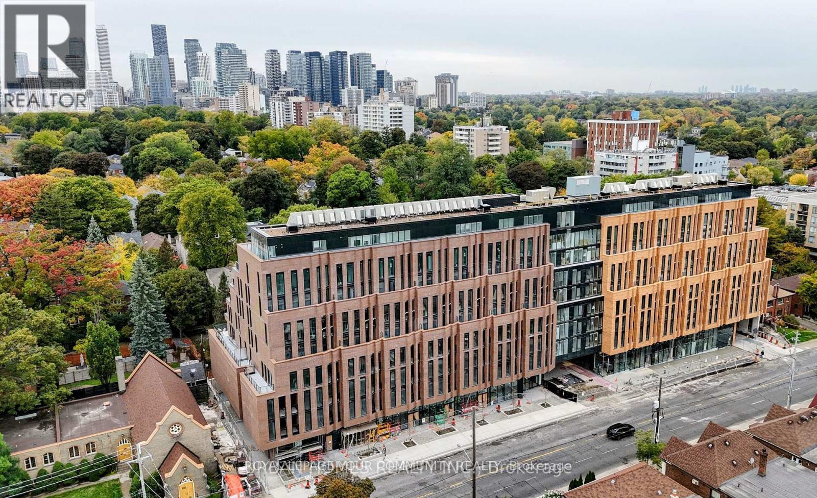 702 - 1720 Bayview Avenue, Toronto, Ontario  M4G 3C4 - Photo 3 - C12581870