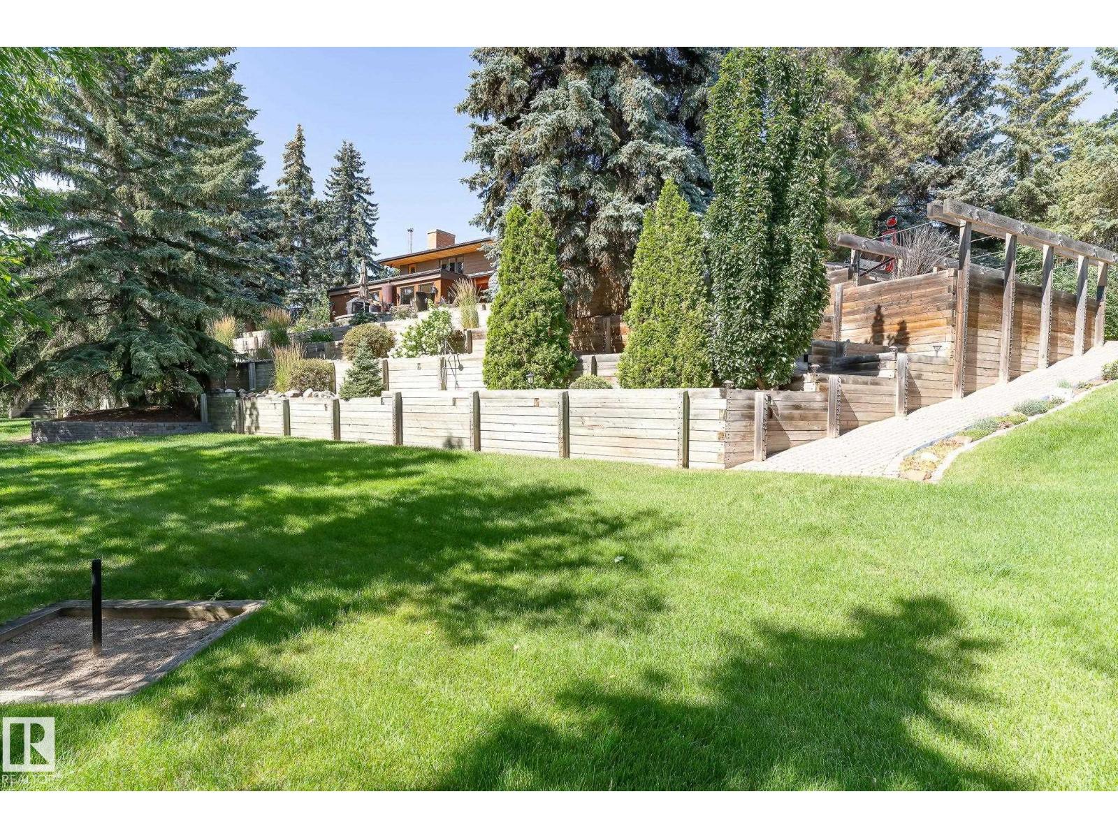 8 Valleyview Pt Nw, Edmonton, Alberta  T5R 5T4 - Photo 18 - E4466379