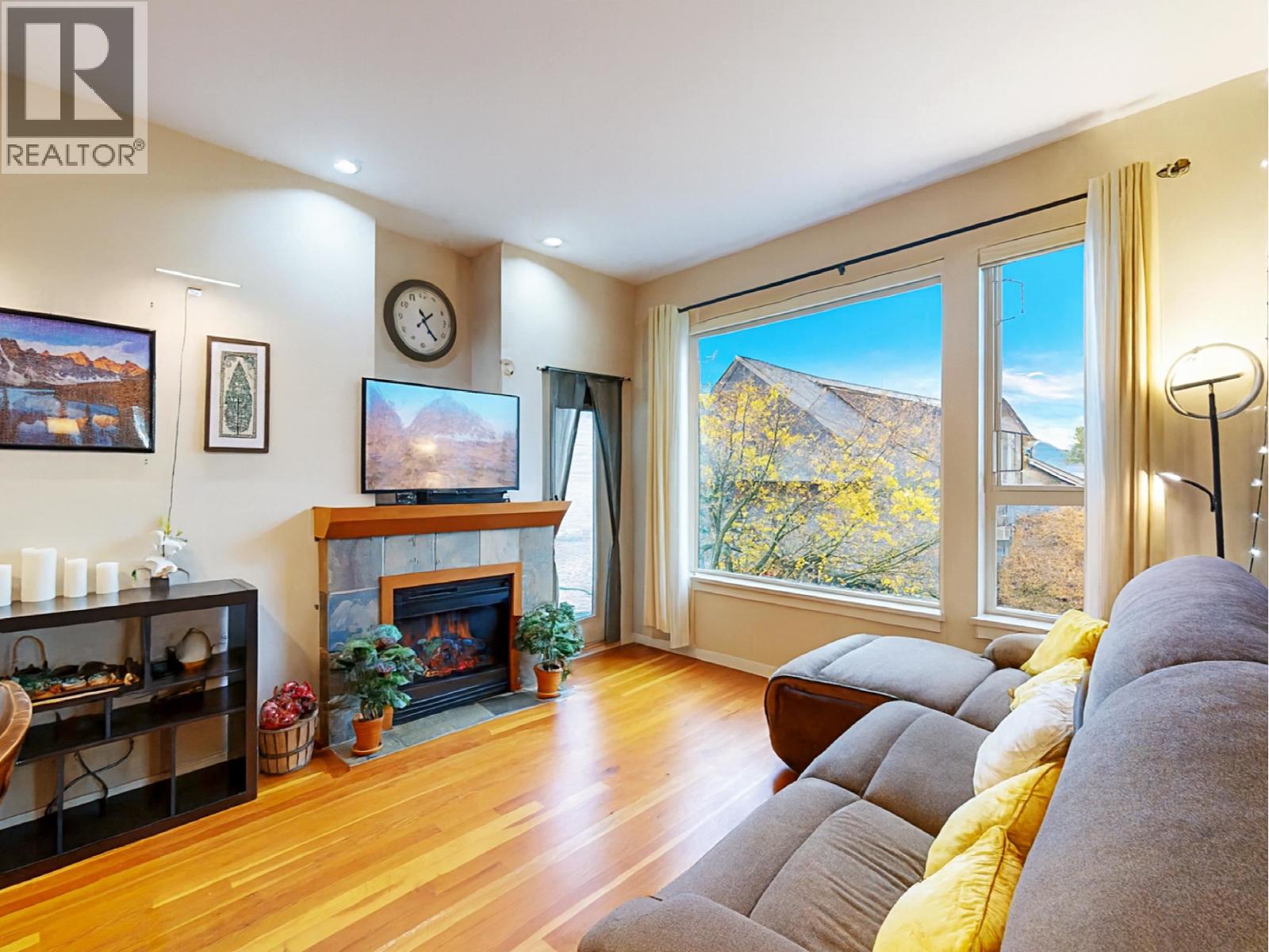 208 250 Salter Street, New Westminster, British Columbia  V3M 0B7 - Photo 11 - R3070596