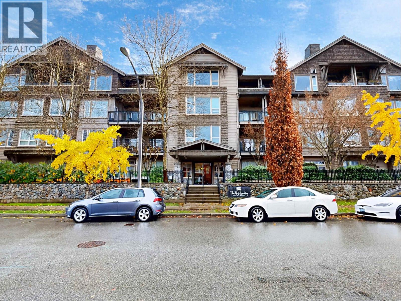 208 250 SALTER STREET, New Westminster, British Columbia