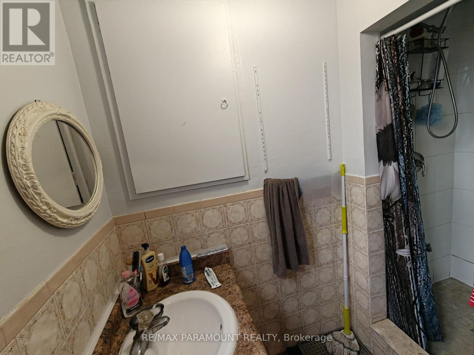 3447 Monica Drive, Mississauga, Ontario  L4T 3E6 - Photo 34 - W12580266