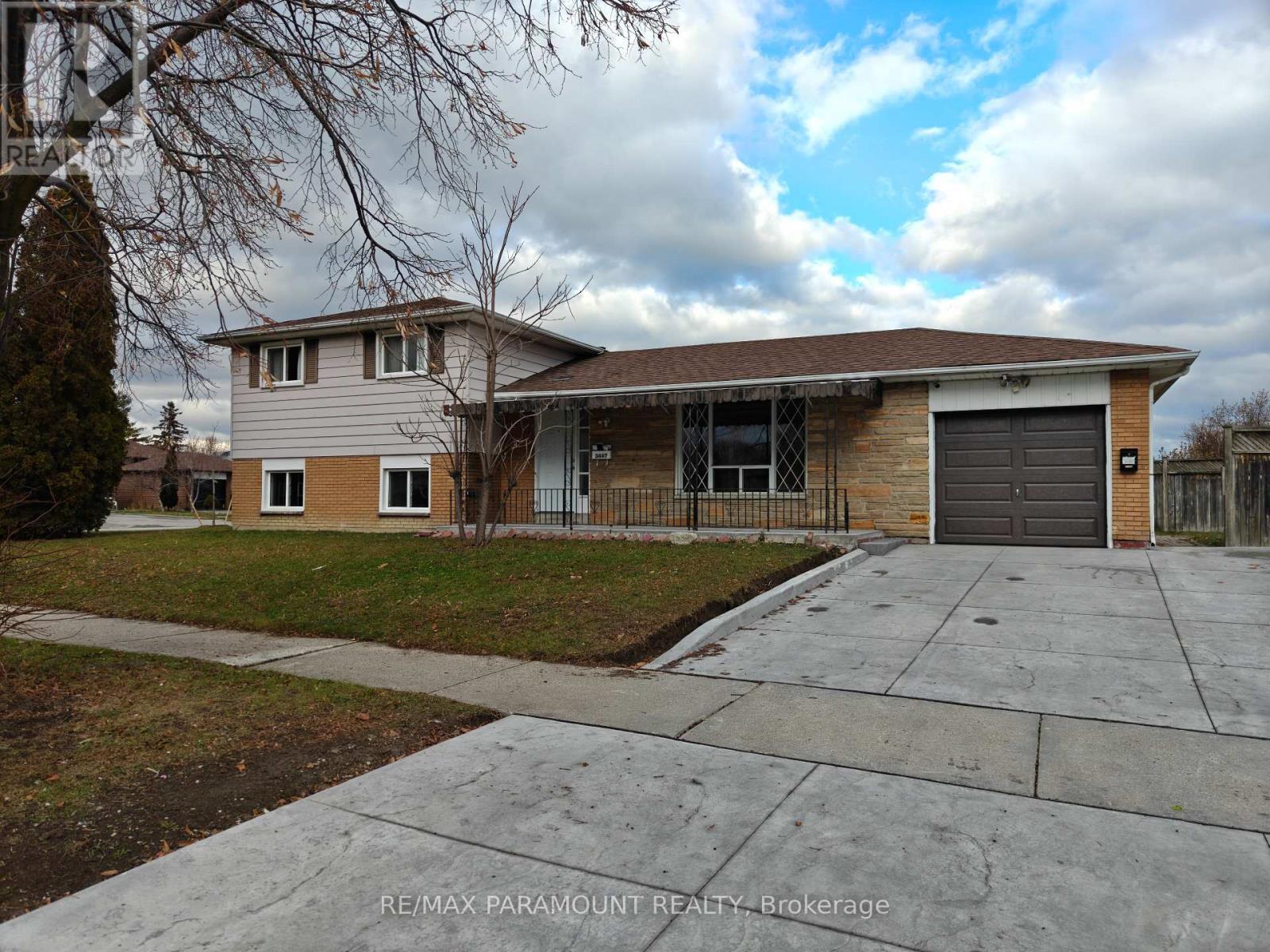 3447 Monica Drive, Mississauga, Ontario  L4T 3E6 - Photo 38 - W12580266