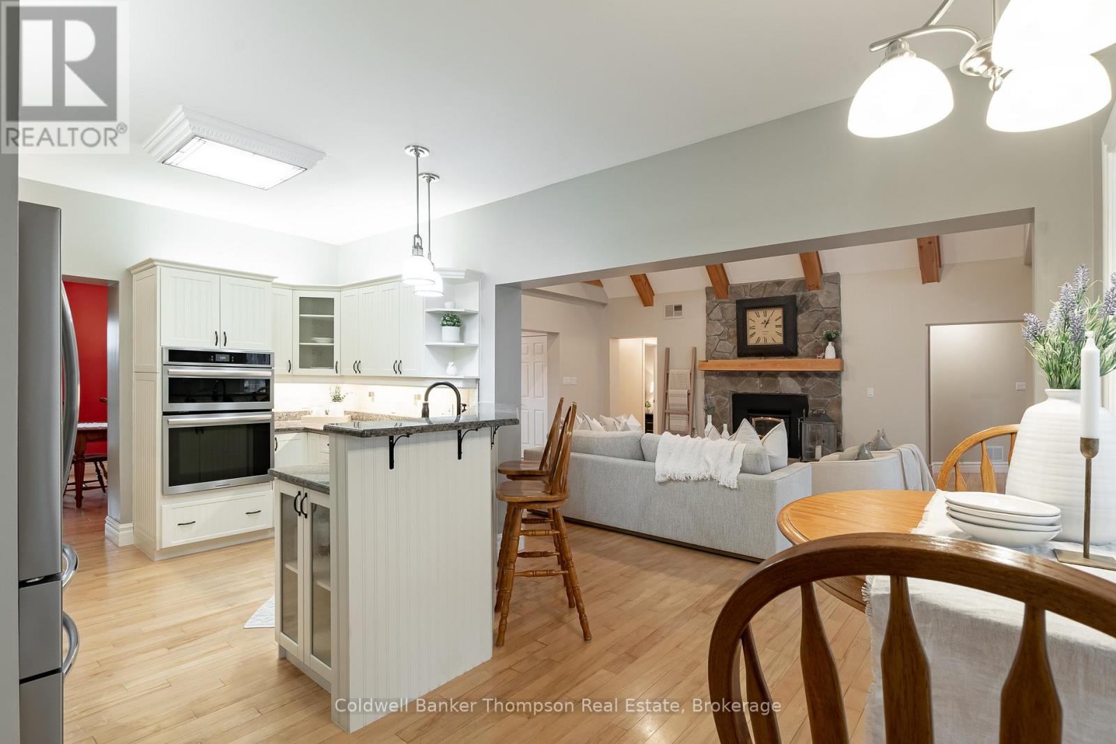 1259 Golf Course Road, Lake Of Bays, Ontario P1H 2J6 - Photo 12 - X12583486