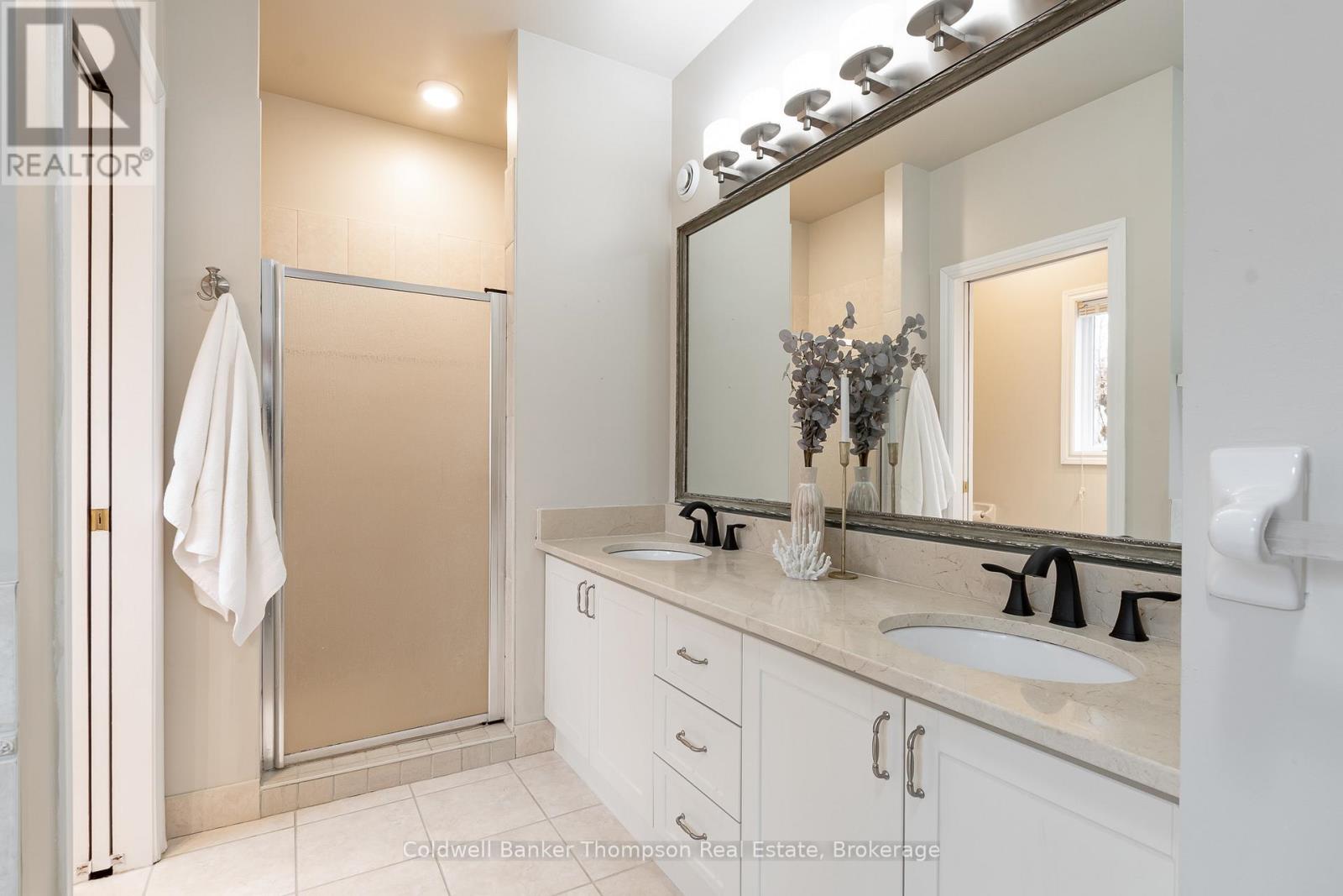 1259 Golf Course Road, Lake Of Bays, Ontario P1H 2J6 - Photo 21 - X12583486