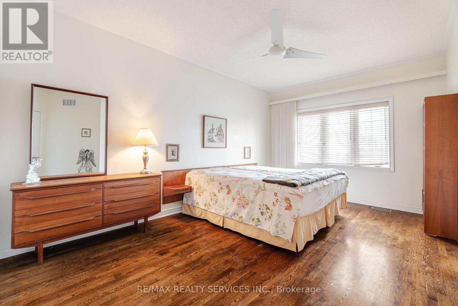 10 Orchard Park Gate, Brampton, Ontario  L6R 1W5 - Photo 21 - W12561640