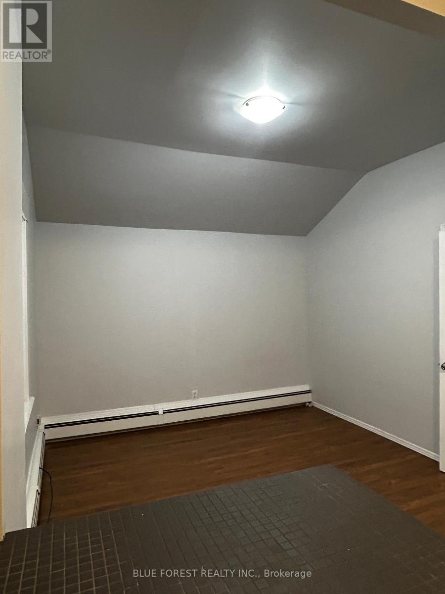 3 - 1 Waverly Place, London East, Ontario  N6B 2C3 - Photo 15 - X12583536