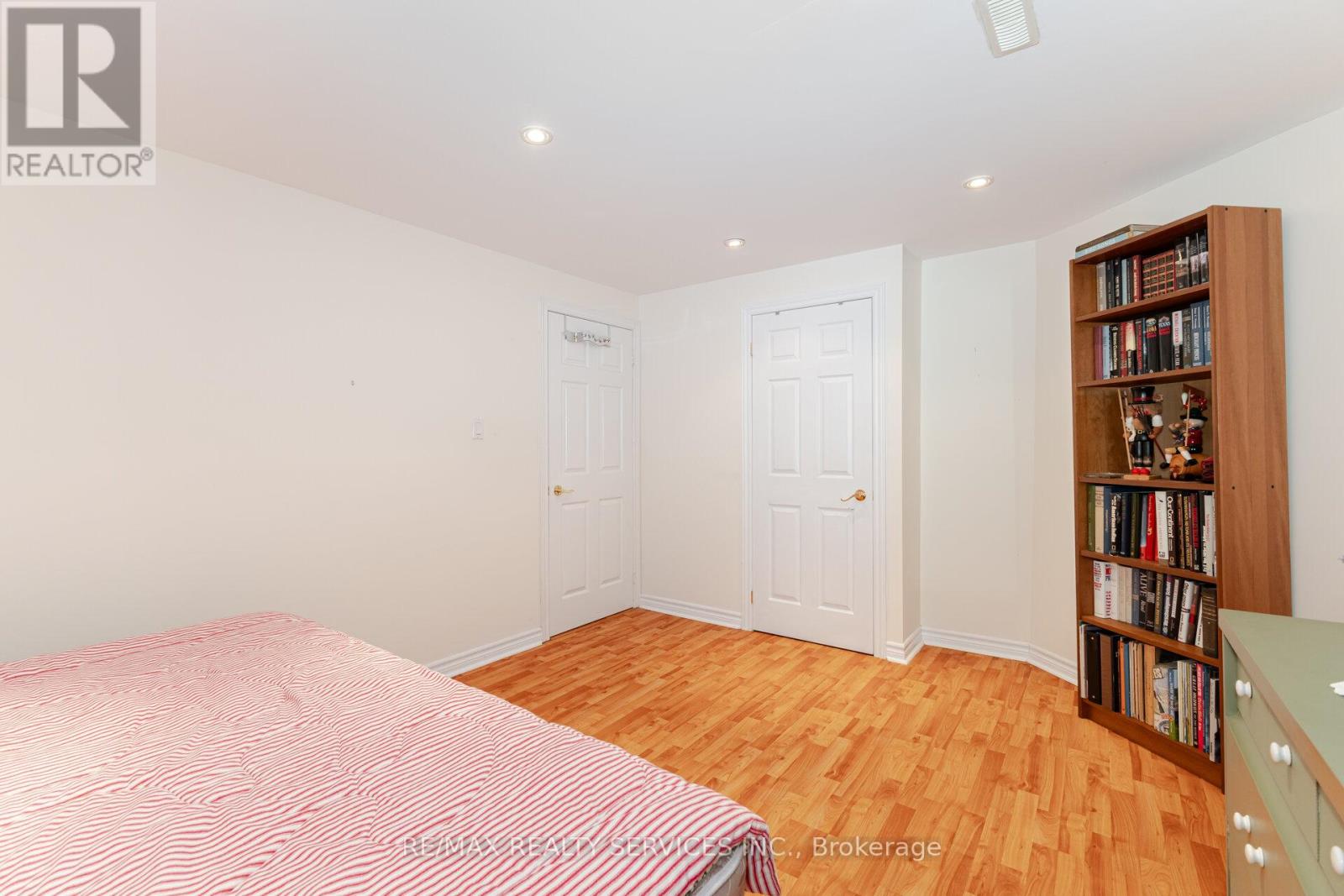 10 Orchard Park Gate, Brampton, Ontario  L6R 1W5 - Photo 35 - W12561640