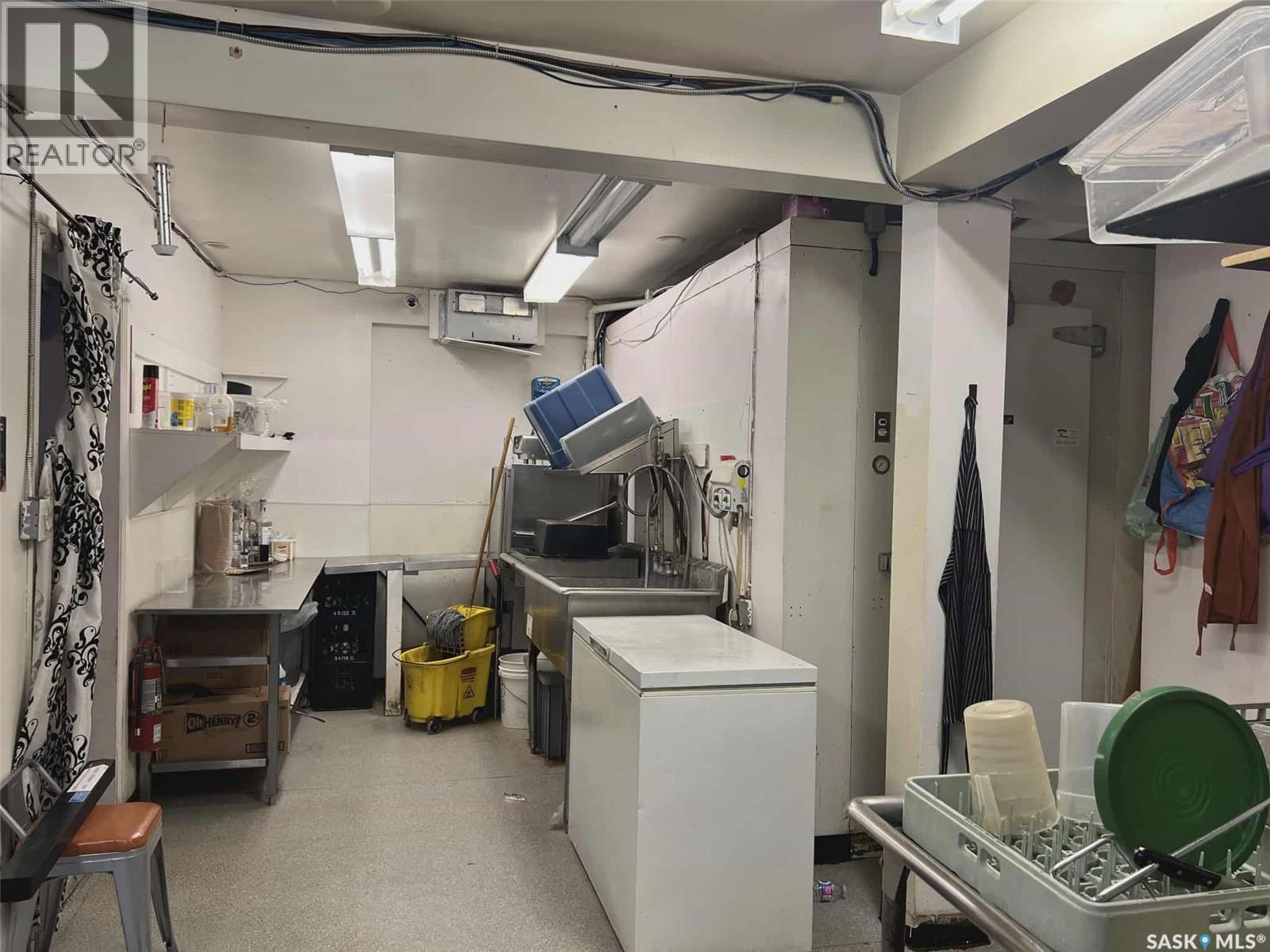 240 22nd Street E, Saskatoon, Saskatchewan  S7K 0E8 - Photo 5 - SK016076