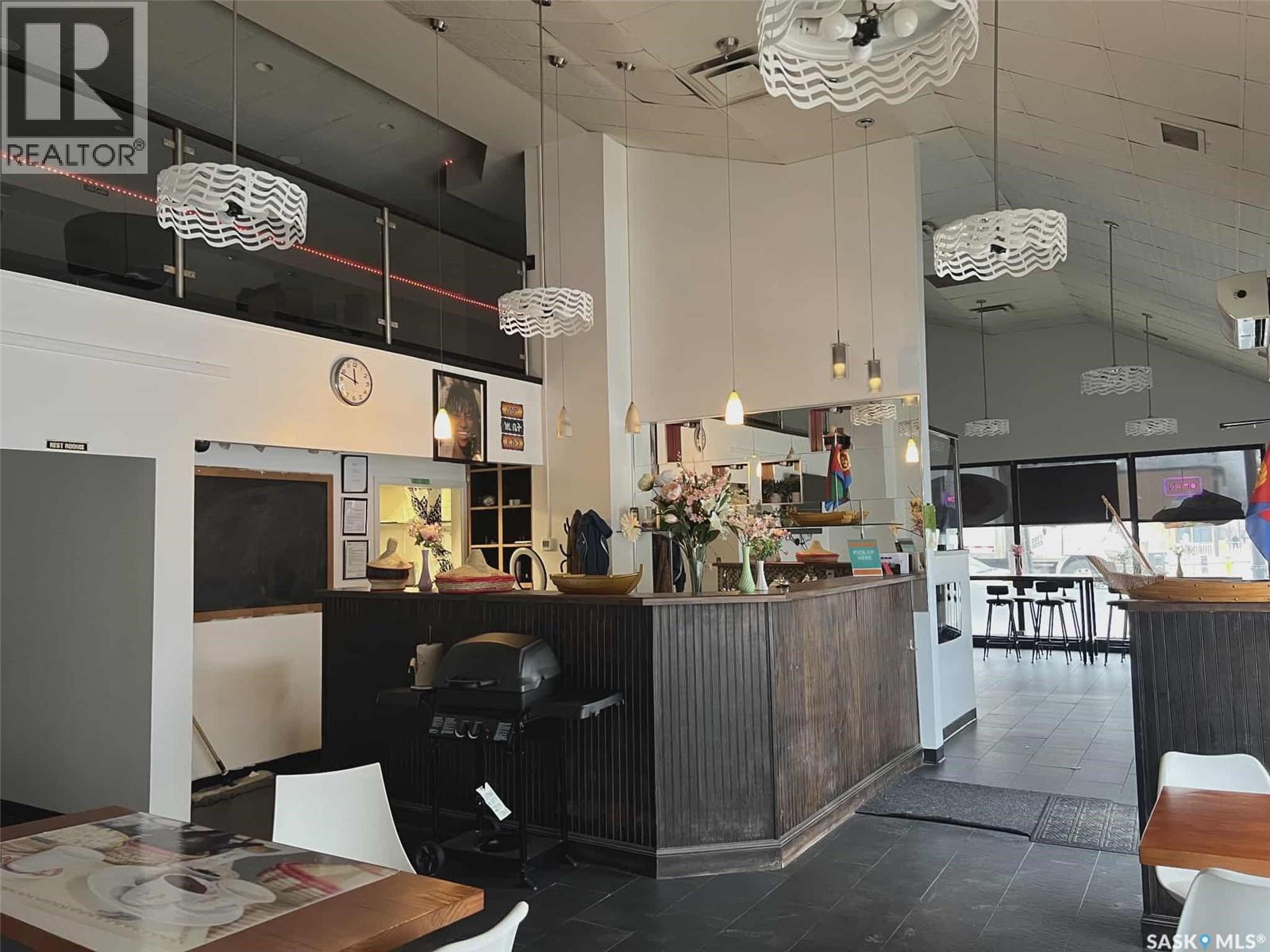 240 22nd Street E, Saskatoon, Saskatchewan  S7K 0E8 - Photo 3 - SK016076