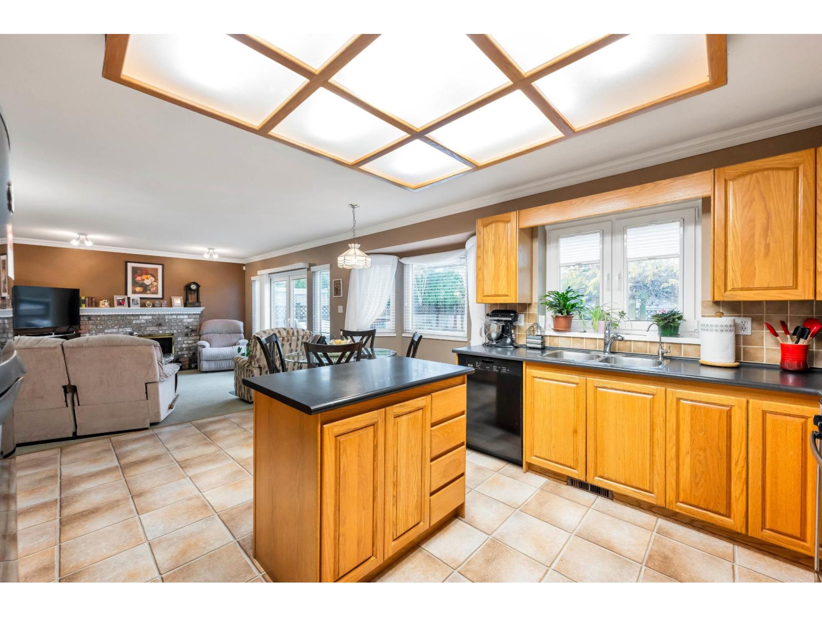 5904 188 Street, Surrey, British Columbia  V3S 7M1 - Photo 8 - R3070088