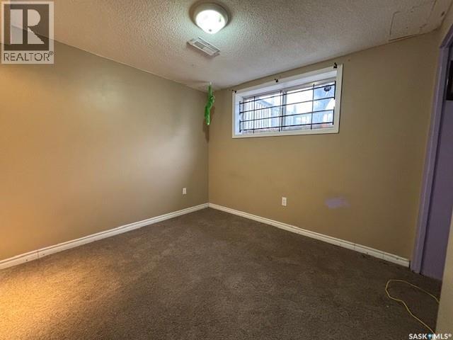 210 Forsyth Crescent, Regina, Saskatchewan  S4R 5L5 - Photo 16 - SK024839