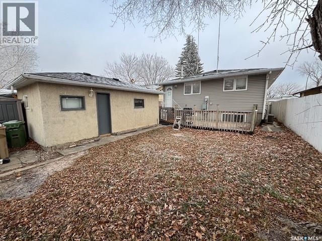 210 Forsyth Crescent, Regina, Saskatchewan  S4R 5L5 - Photo 3 - SK024839