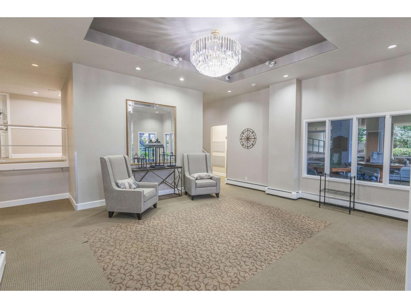 207 15466 North Bluff Road, White Rock, British Columbia  V4B 3G1 - Photo 23 - R3070631