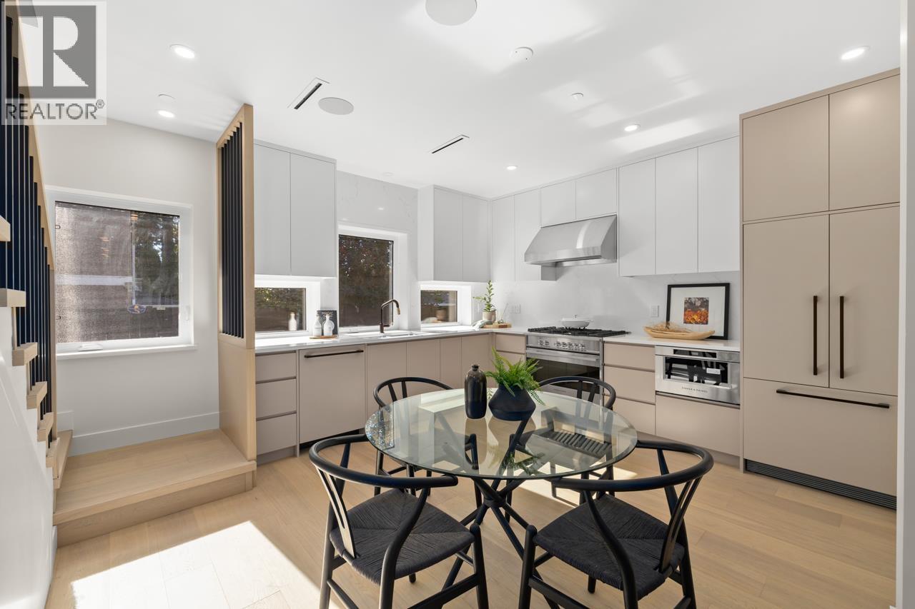 2430 W 49th Avenue, Vancouver, British Columbia  V6M 2V3 - Photo 12 - R3056636