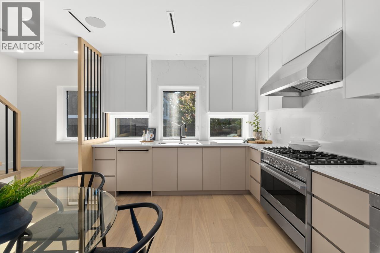 2430 W 49th Avenue, Vancouver, British Columbia  V6M 2V3 - Photo 14 - R3056636