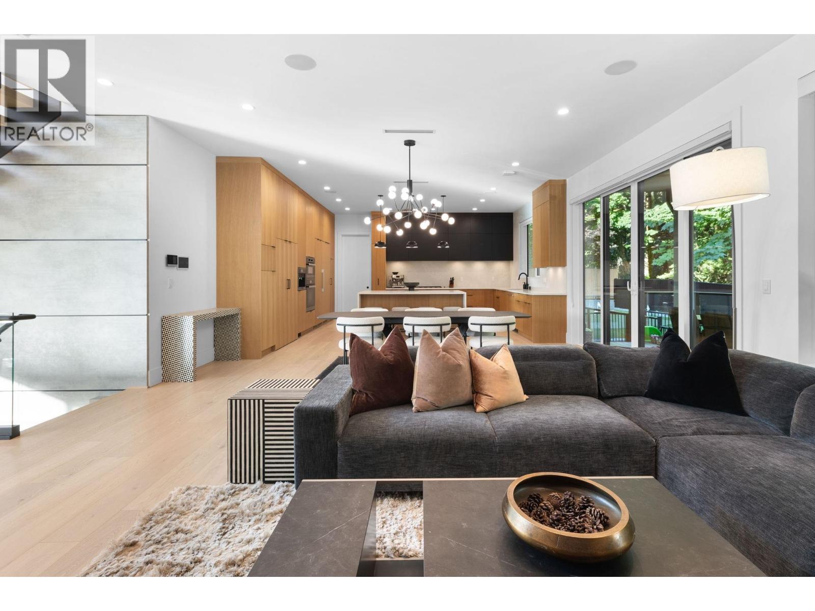 8 Creekstone Place, Port Moody, British Columbia  V3H 4L6 - Photo 8 - R3070702