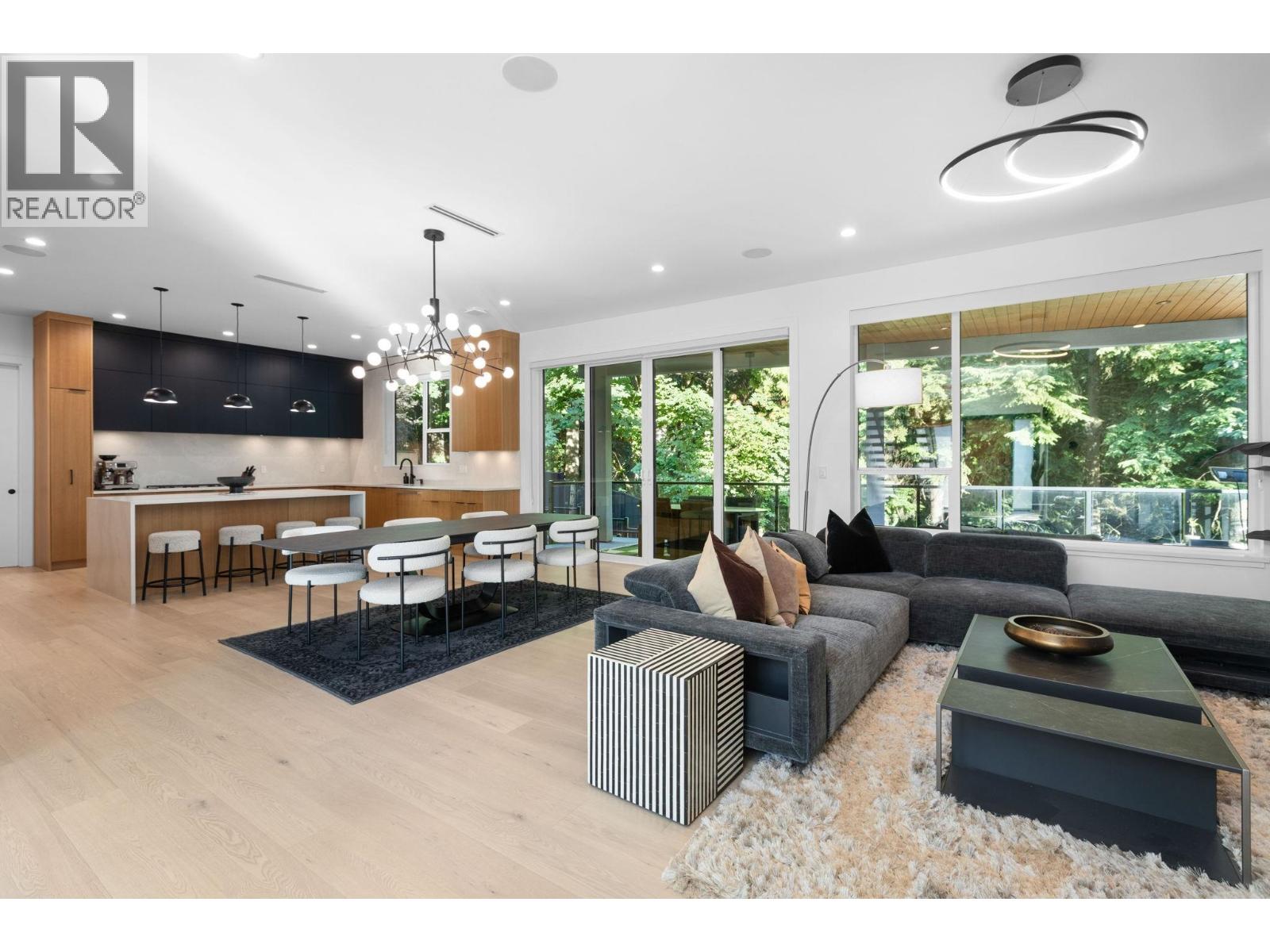 8 Creekstone Place, Port Moody, British Columbia  V3H 4L6 - Photo 5 - R3070702