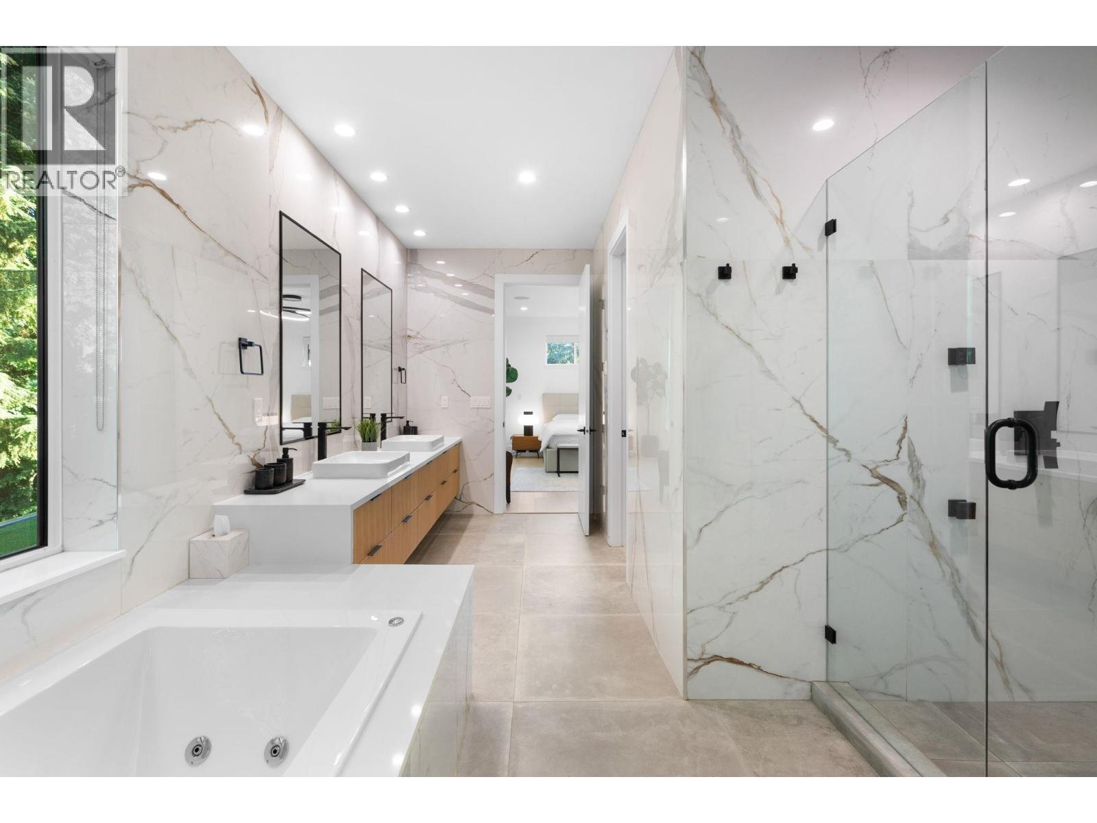 8 Creekstone Place, Port Moody, British Columbia  V3H 4L6 - Photo 22 - R3070702