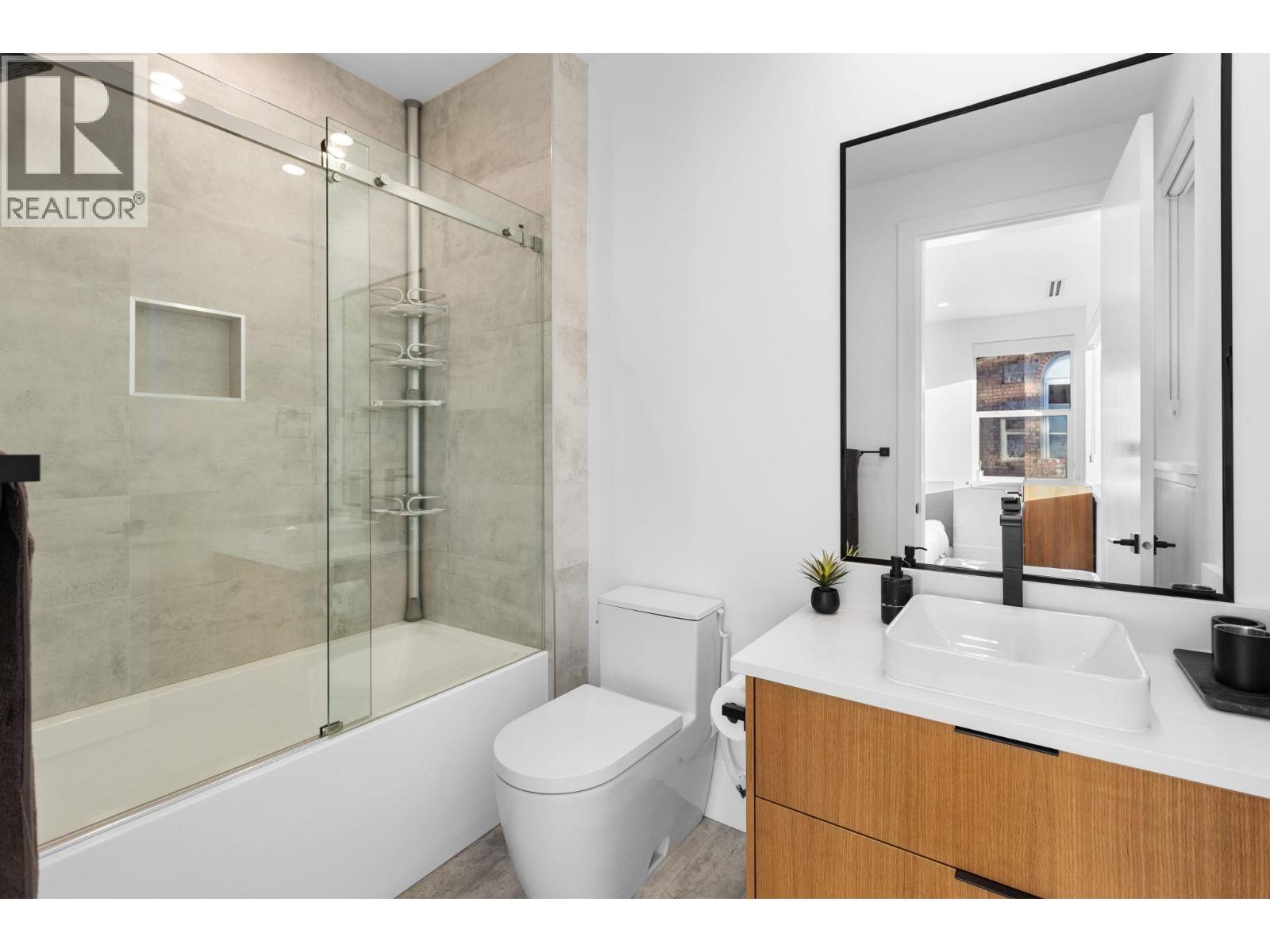 8 Creekstone Place, Port Moody, British Columbia  V3H 4L6 - Photo 25 - R3070702