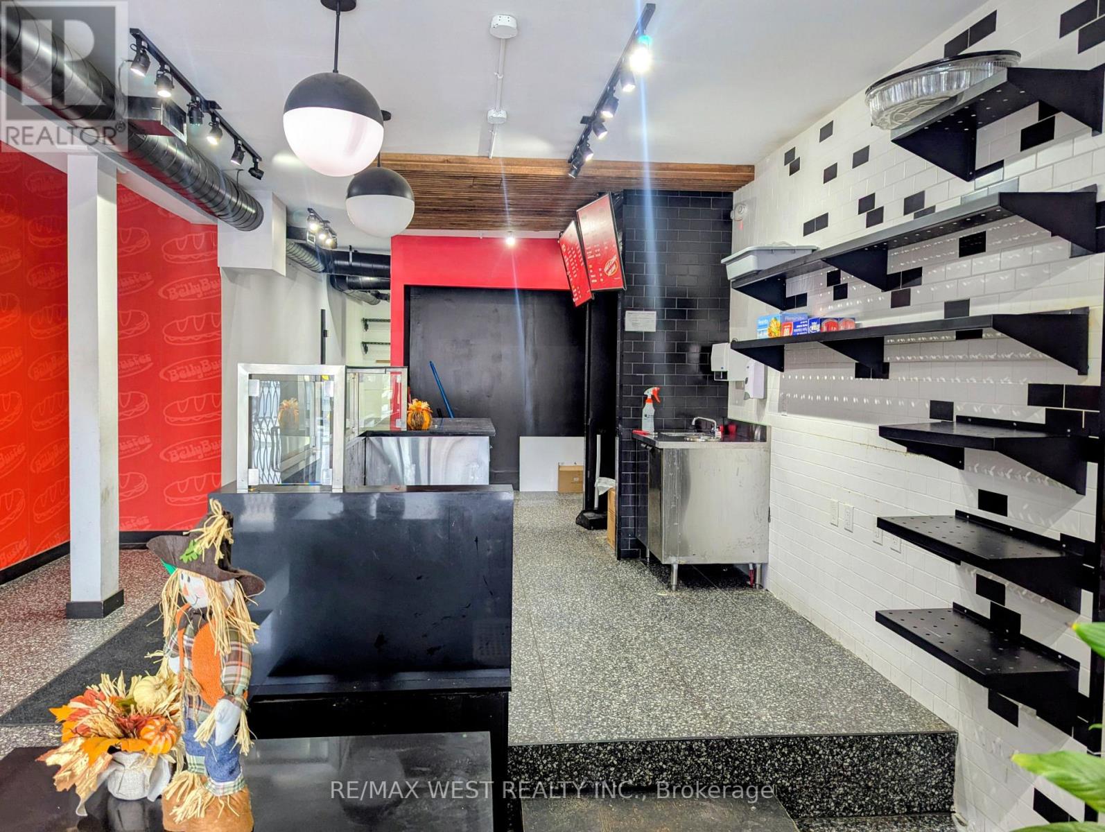 380 Bloor Street W, Toronto, Ontario  M5S 1X2 - Photo 3 - C12583458