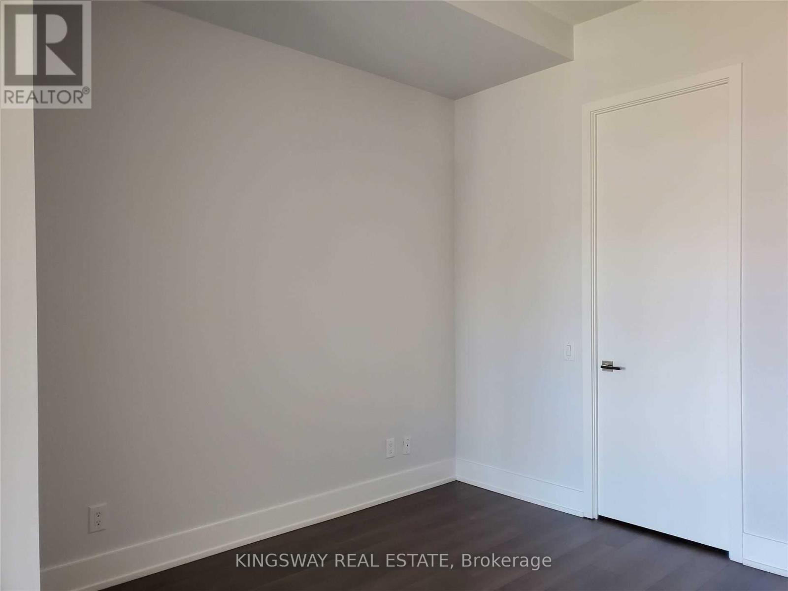 723 - 111 St Clair Avenue W, Toronto, Ontario  M4V 1N5 - Photo 11 - C12583510