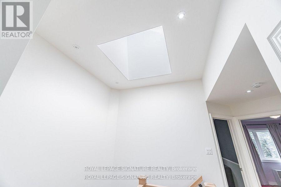 114 Fairholme Avenue, Toronto, Ontario  M6B 2W9 - Photo 22 - C12583528