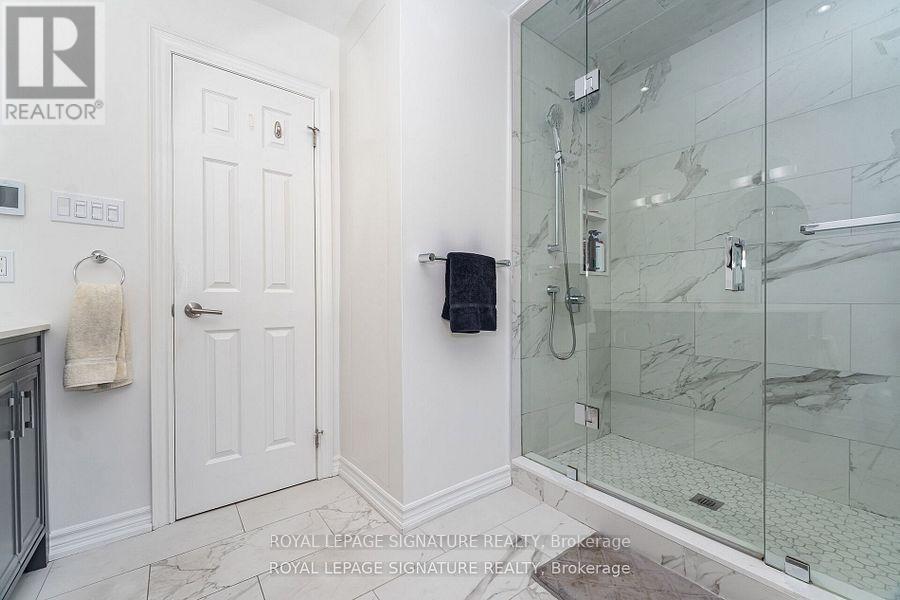 114 Fairholme Avenue, Toronto, Ontario  M6B 2W9 - Photo 28 - C12583528