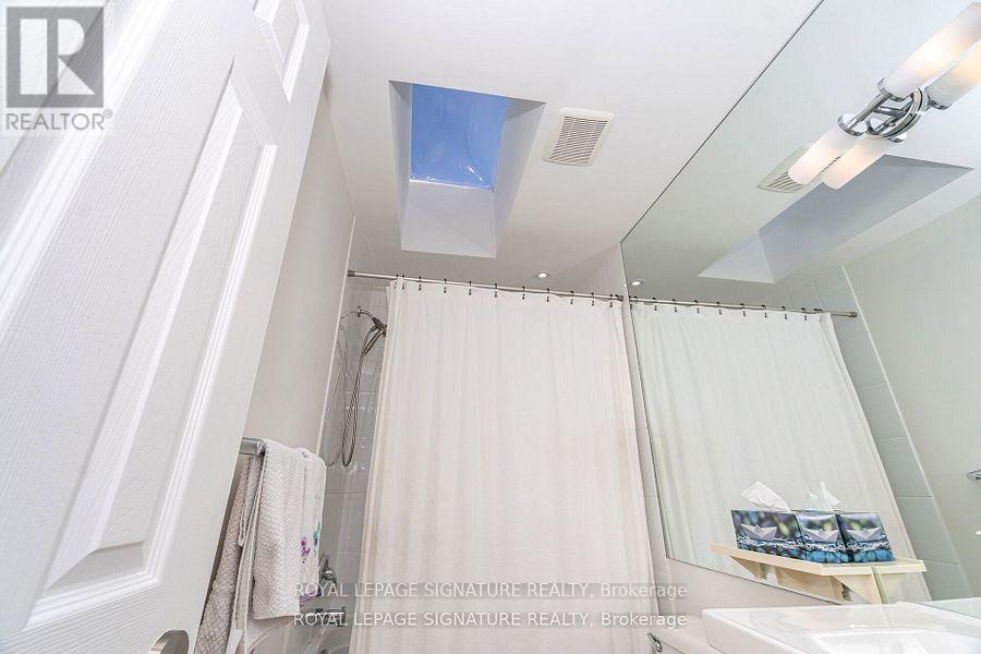 114 Fairholme Avenue, Toronto, Ontario  M6B 2W9 - Photo 34 - C12583528