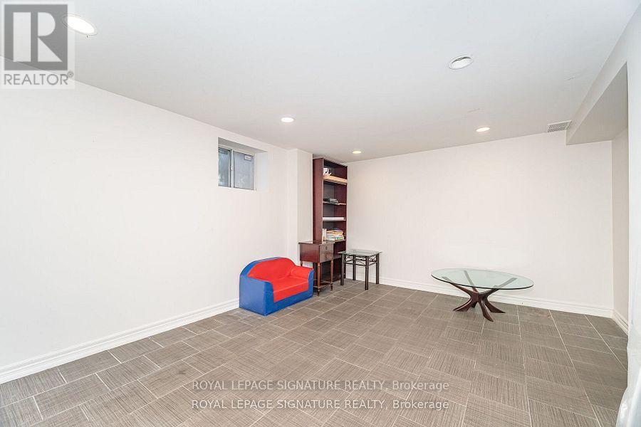 114 Fairholme Avenue, Toronto, Ontario  M6B 2W9 - Photo 35 - C12583528