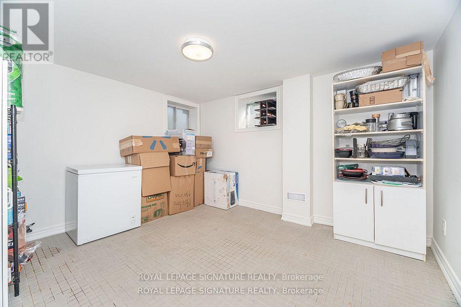 114 Fairholme Avenue, Toronto, Ontario  M6B 2W9 - Photo 37 - C12583528