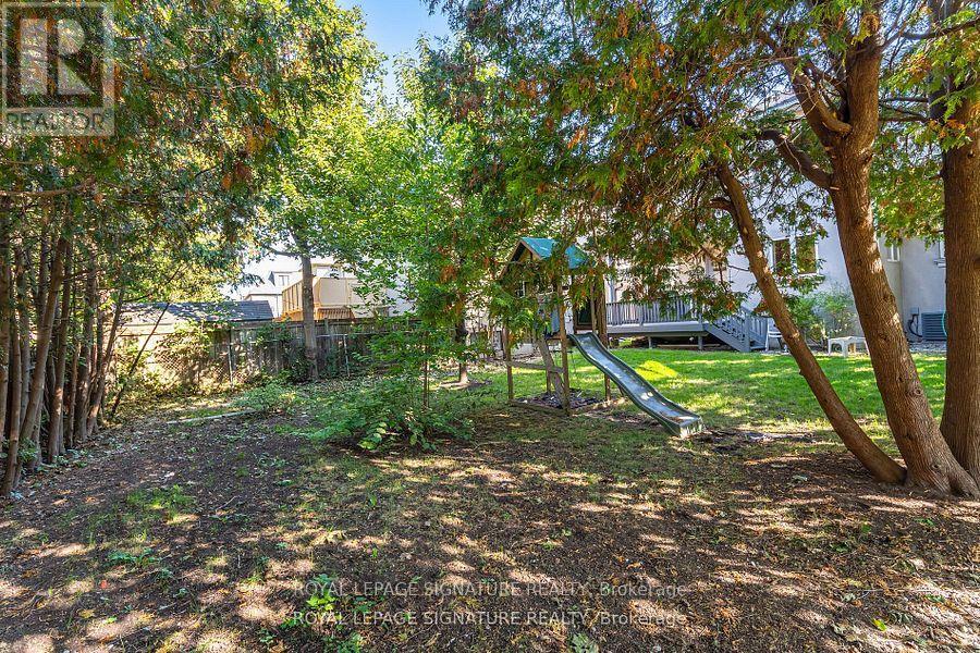 114 Fairholme Avenue, Toronto, Ontario  M6B 2W9 - Photo 45 - C12583528