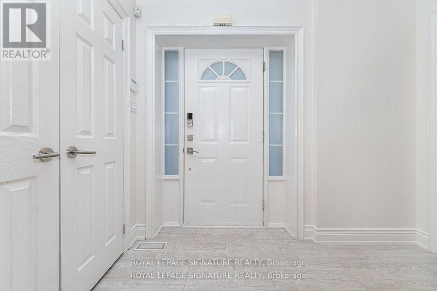 114 Fairholme Avenue, Toronto, Ontario  M6B 2W9 - Photo 6 - C12583528