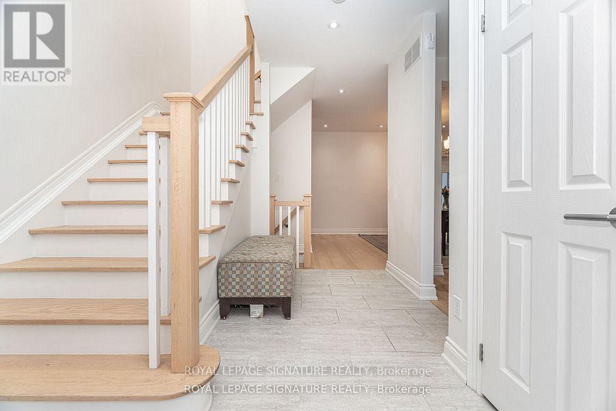 114 Fairholme Avenue, Toronto, Ontario  M6B 2W9 - Photo 7 - C12583528