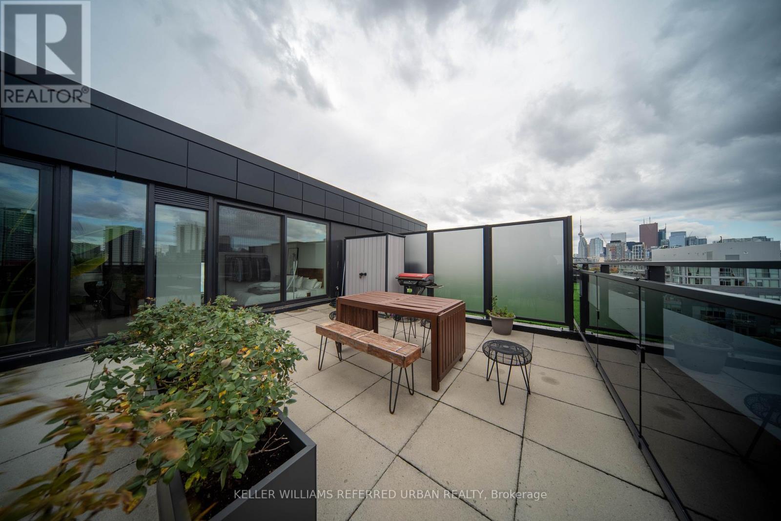 913 - 51 Trolley Crescent, Toronto, Ontario  M5A 0E9 - Photo 13 - C12583532