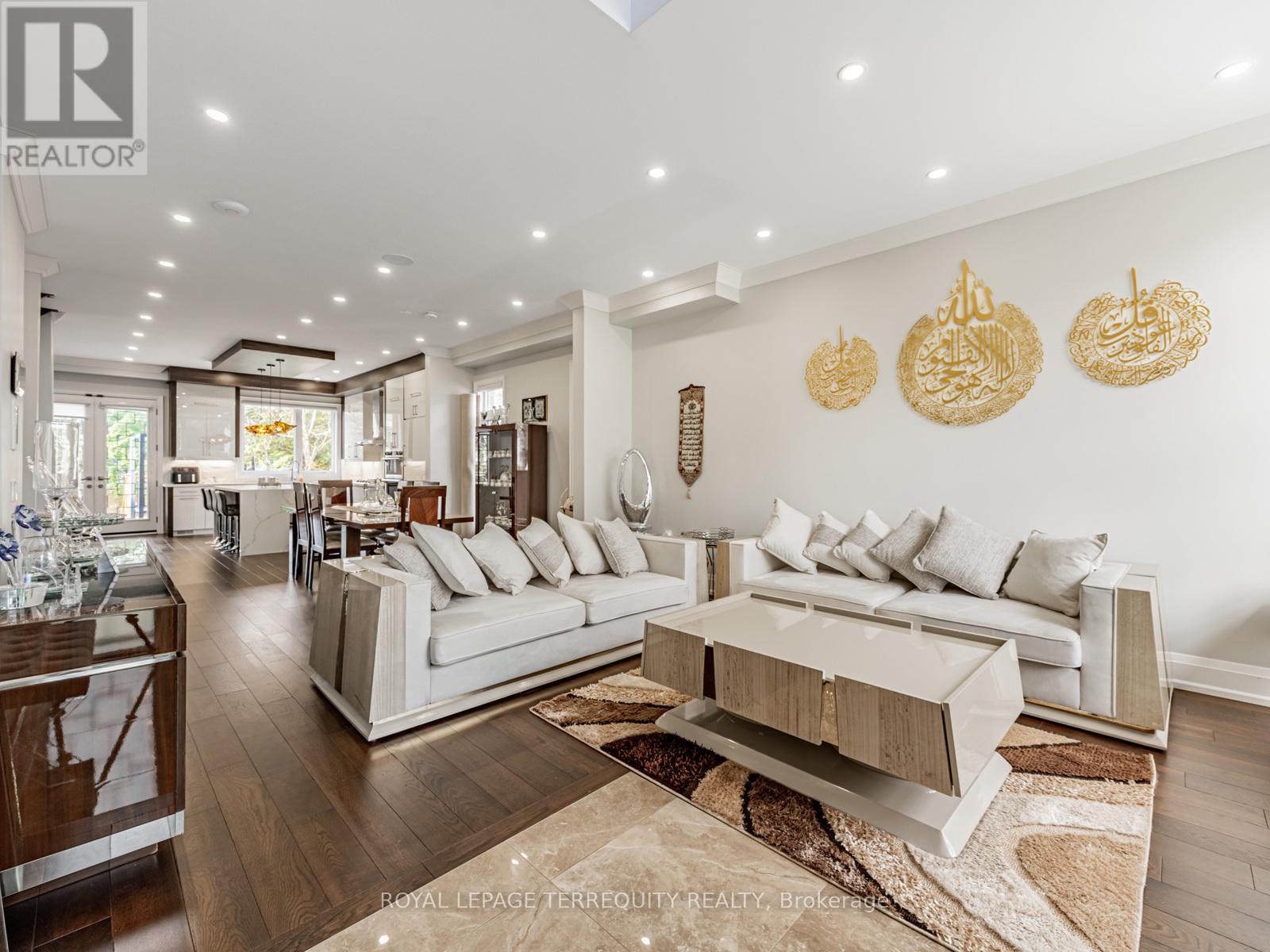 50 Eastville Avenue, Toronto, Ontario  M1M 2N7 - Photo 4 - E12583530