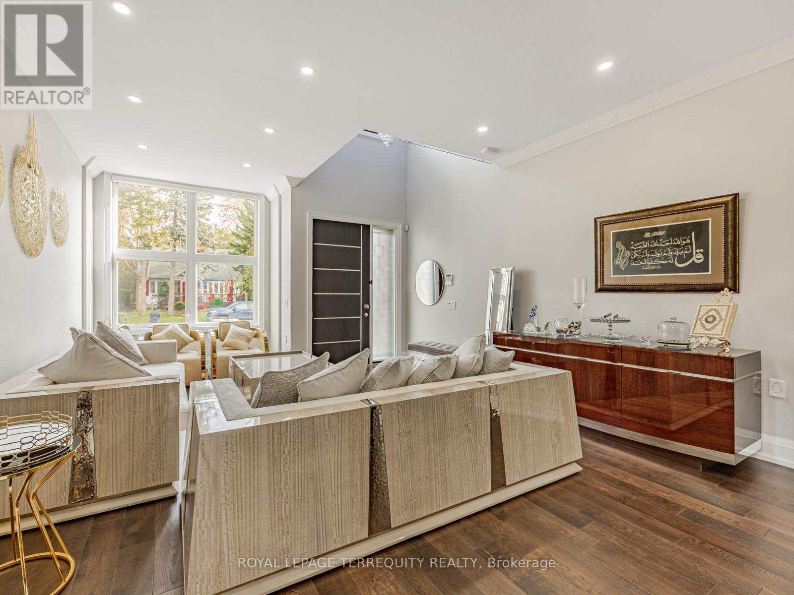 50 Eastville Avenue, Toronto, Ontario  M1M 2N7 - Photo 6 - E12583530